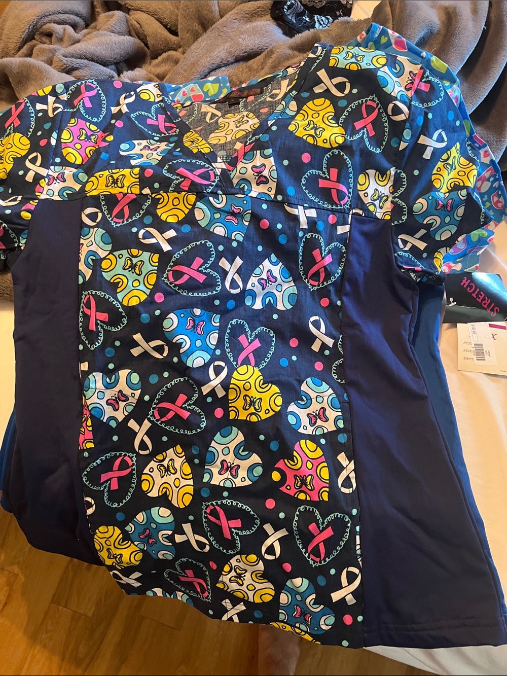 Scrub sets - Picture 3 of 5